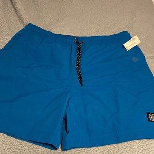 Mens kickback shorts!